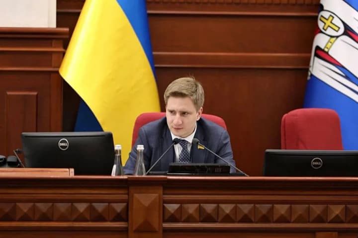 Справа "плівок Комарницького": Київрада провалила голосування щодо звільнення секретаря Бондаренка, проте він сам подав у відставку