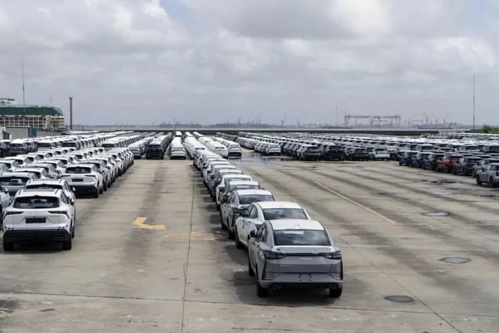 Exports of Chinese cars to Russia fell by almost half: Media named the reason