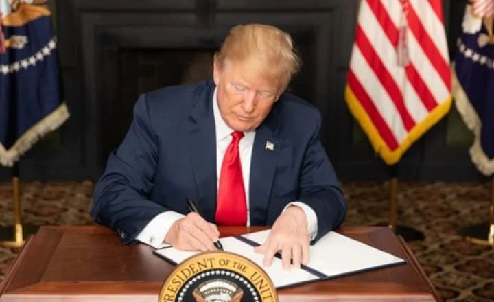 Трамп скасував обмеження Байдена на використання води в душових лійках