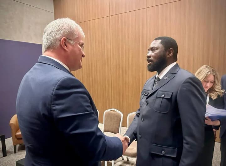 Гамбія призначила послом за сумісництвом в Україні дипломата, акредитованого в Анкарі, а не в москві – Сибіг