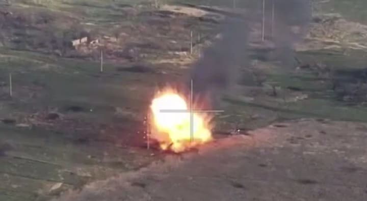 ЗСУ порказали ефектне відбиття штурму росіян на Торецькому напрямку: ворог використовував "буханки"