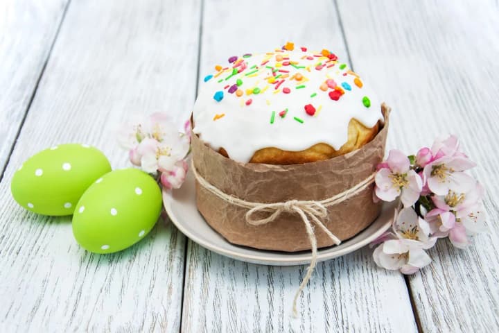 Как приготовить вкусную паску: три рецепта на любой вкус