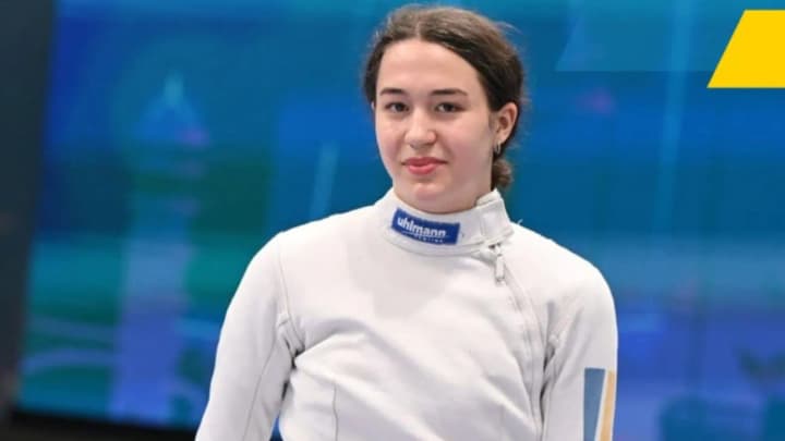 Украинка Дмитрук завоевала серебро среди кадеток на ЧМ по фехтованию