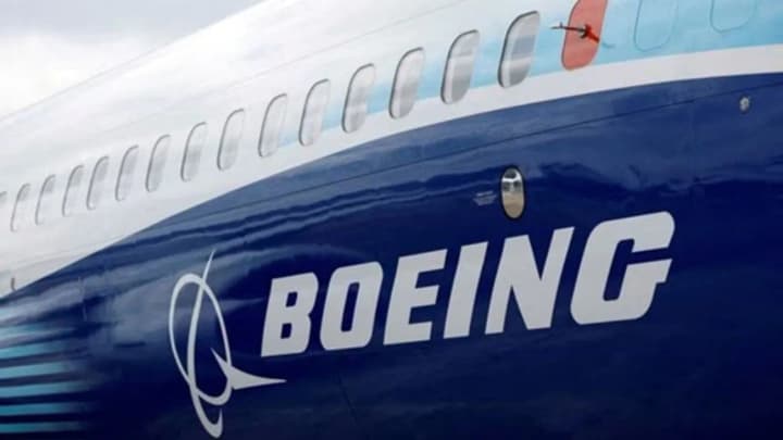 КНР відмовилась закупати літаки Boeing через торгівельну війну із США - Bloomberg