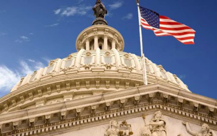 США посилили санкції проти Ірану, вдаривши по нафтопереробниках Китаю