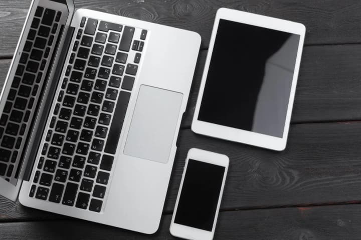 Expert announced the scale of losses from “gray” Apple equipment: up to 15 billion hryvnias per year