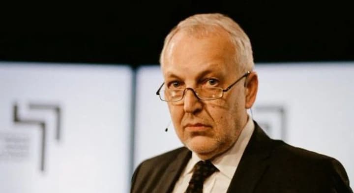 In Kyiv, an unknown assailant attacked Yuriy Makarov with a knife: he was hospitalized.