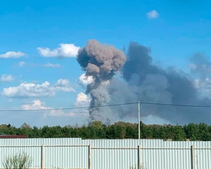 У росії пролунали вибухи поблизу ракетного арсеналу армії рф - фото і відео