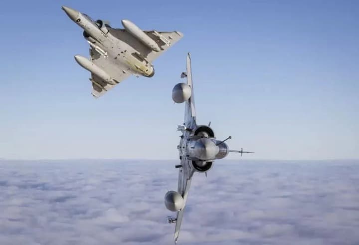 Истребители НАТО дважды поднимались из-за самолетов рф над Балтией