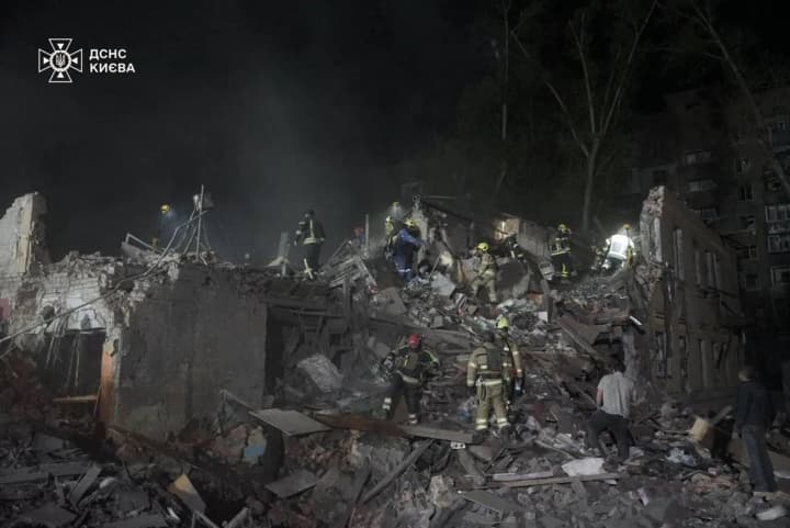 In Kyiv, April 25 was declared a day of mourning for the victims of the Russian attack