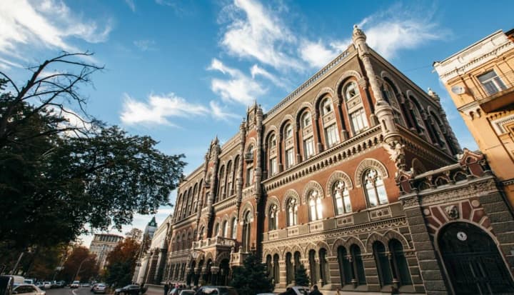 Нацбанк обновил оценку быстрого завершения активных боевых действий в Украине