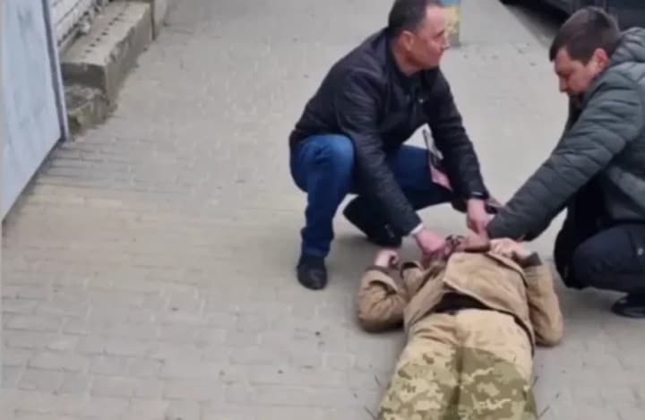 An Incident with a Man Who Suffered an Epileptic Seizure at the Military Medical Commission: the Lviv Regional Recruitment Center Responded
