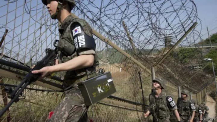 Південна Корея заявила про випадкову стрілянину на кордоні у бік КНДР