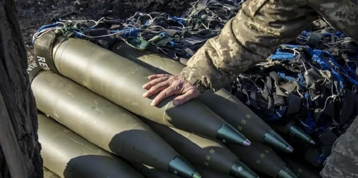 "Чешская инициатива": Украина с начала года до конца апреля получит 400 тысяч боеприпасов – министерка обороны