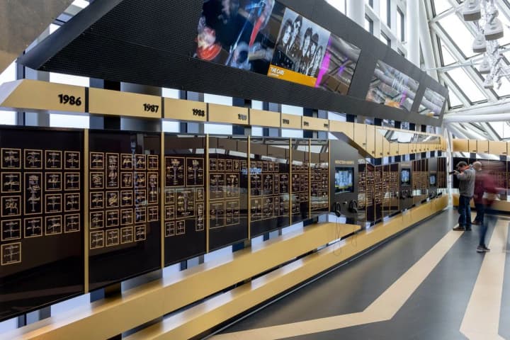 OutKast, Cyndi Lauper, and The White Stripes to be inducted into the Rock & Roll Hall of Fame
