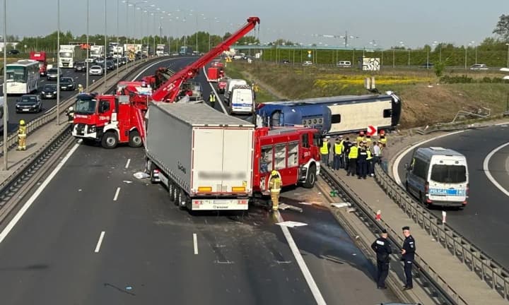 ДТП под Варшавой: водитель грузовика – украинец, МИД проверяет данные о других пострадавших гражданах Украины
