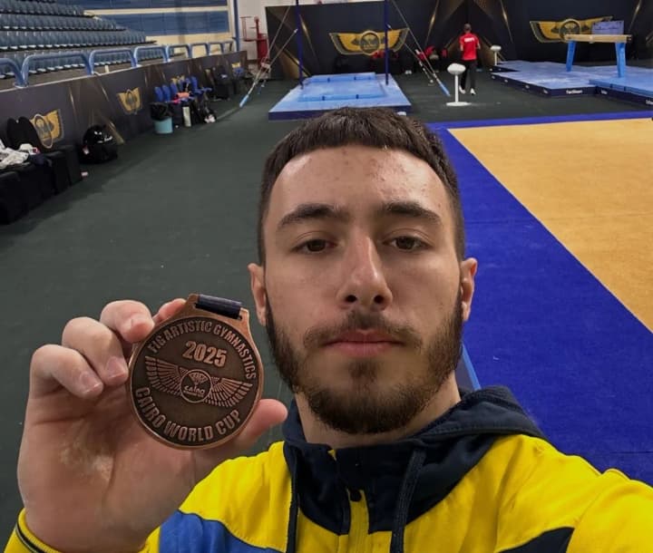 Український гімнаст Чепурний здобув “золото” Кубка світу