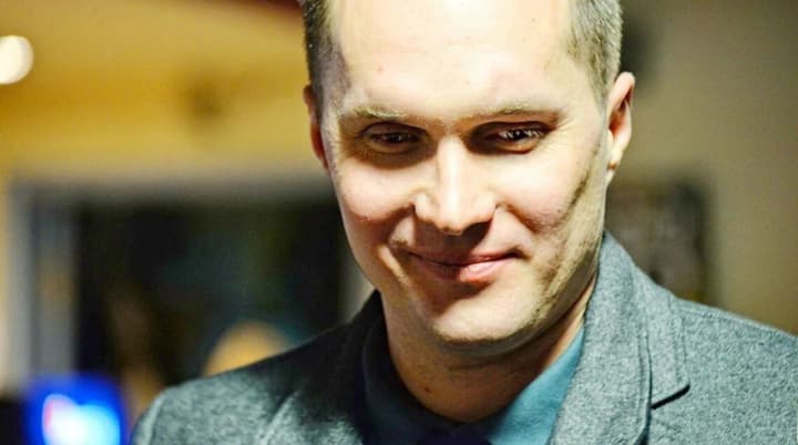 Journalist Butusov acknowledged that Bezrukova, who is close to the Central Election Commission, was involved in the purchase of defective mines for the army