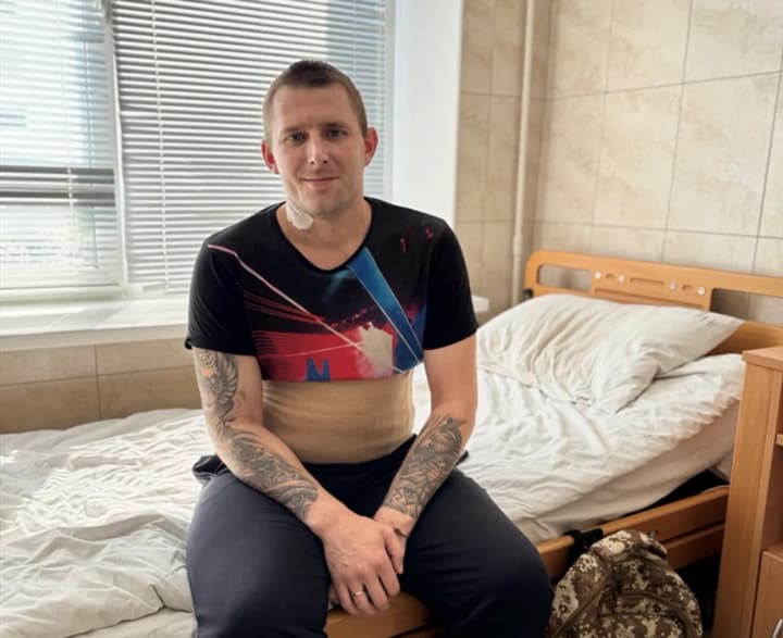 Уламок снаряда застряг у печінці військового: у Центрі Шалімова провели надскладну операцію