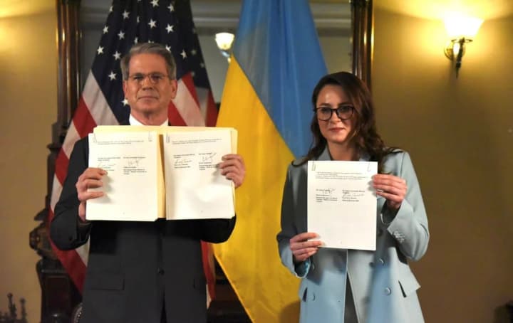 Угода про копалини багато в чому символічна, але для Трампа цього достатньо - CNN