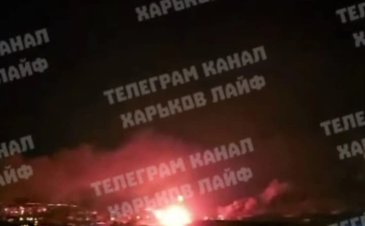 У Харкові зафіксовано падіння БпЛА: троє постраждалих, палають авто