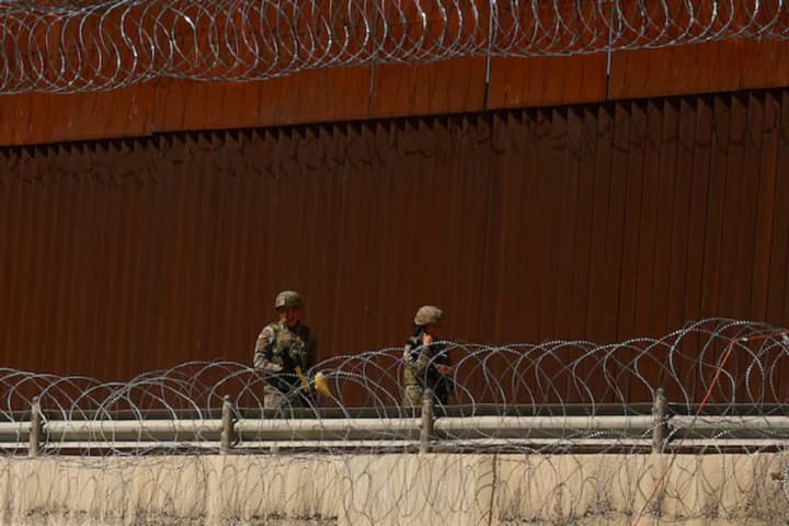 Армія США створює нову військову зону на кордоні з Мексикою - Reuters