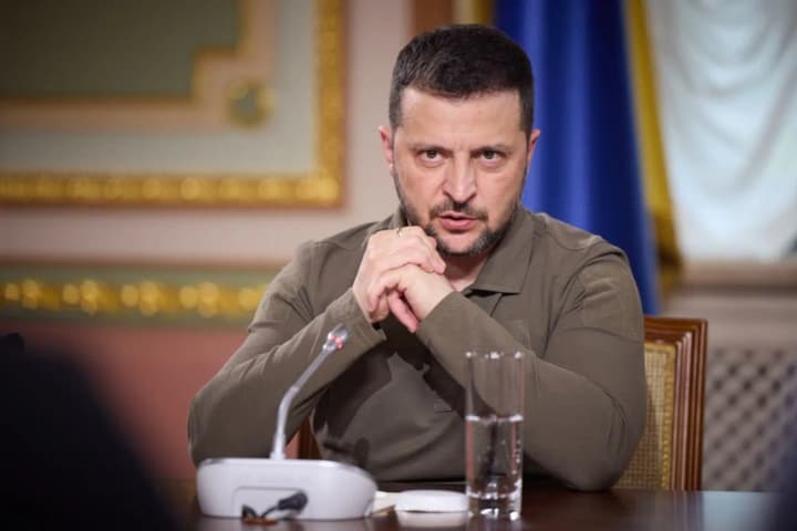 "Есть два направления": Зеленский высказался о гарантиях безопасности и поддержке США