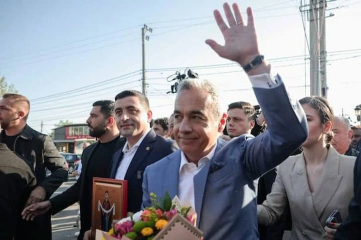 In Romania, an ultra-right candidate wants to bring back a politician with ties to fascists