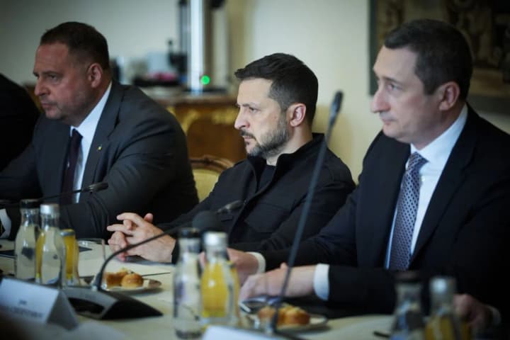 У країнах Європи відкриються хаби національної єдності - Зеленський