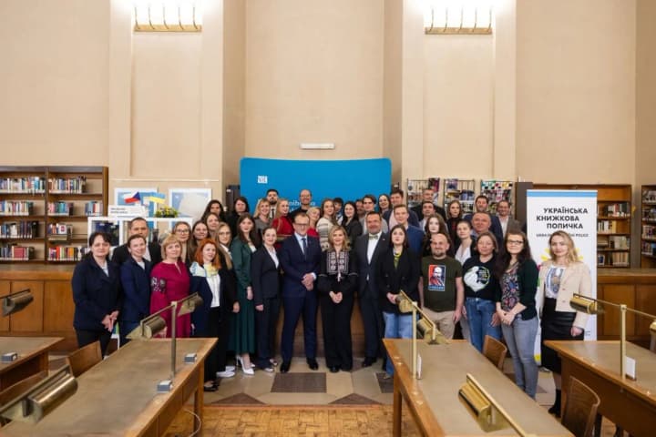 A Ukrainian bookshelf has appeared in the National Library of the Czech Republic