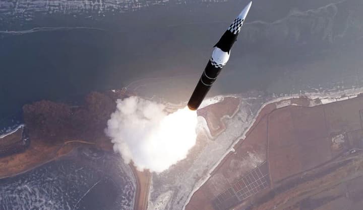 КНДР презентувала нові ракети ППО з покращеною бойовою здатністю: що про них відомо