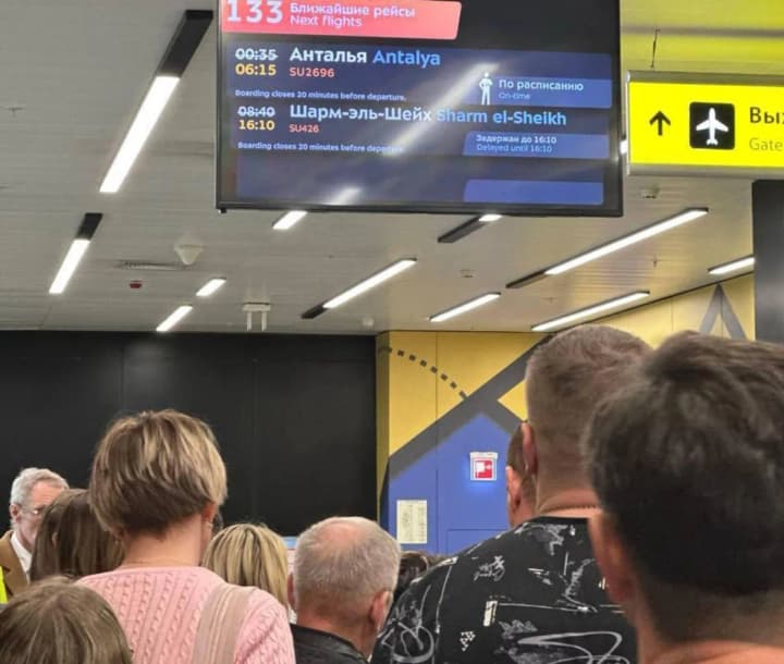 More than 15,000 Russians are stranded at airports: Turkish airlines have canceled flights to Moscow