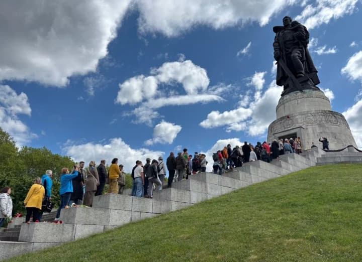Berlin reminded of the role of Ukrainians in the fight against Nazism, but there were provocations near the memorial