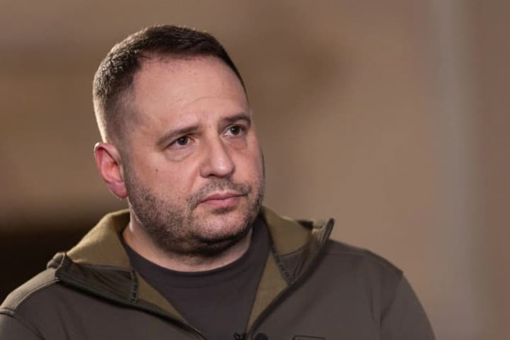 В Україну з тимчасово окупованої території повернули дев’ятьох дітей - Єрмак