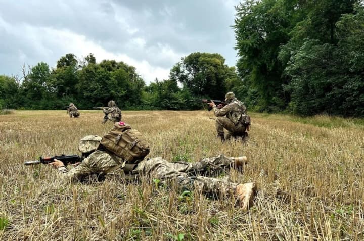 За прошедшие сутки на фронте зафиксировали 196 боев: горячее всего было на Покровском направлении