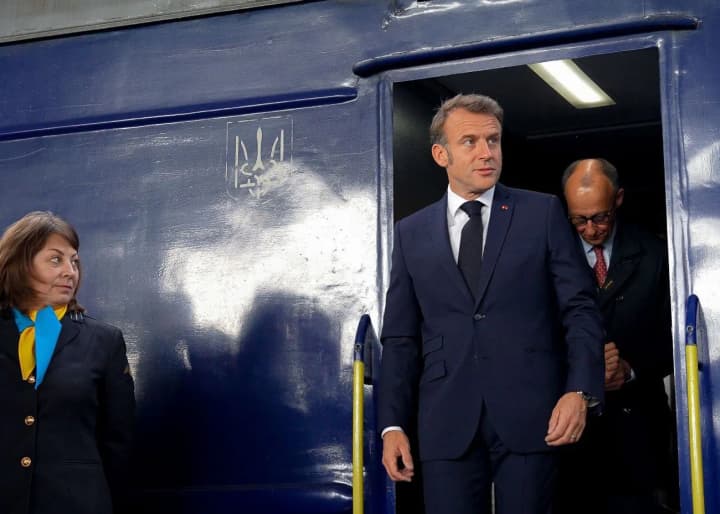 Peace, sovereignty, future: Macron announced three messages after arriving in Ukraine