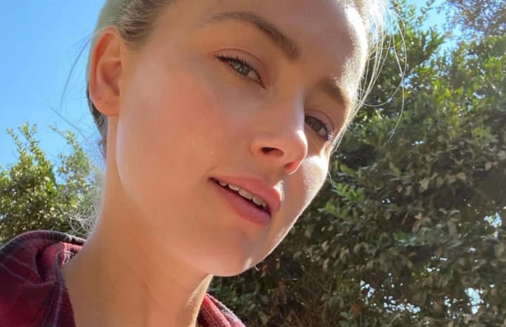 Колишня Джоні Деппа вдруге стала мамою: акторка народила двійню