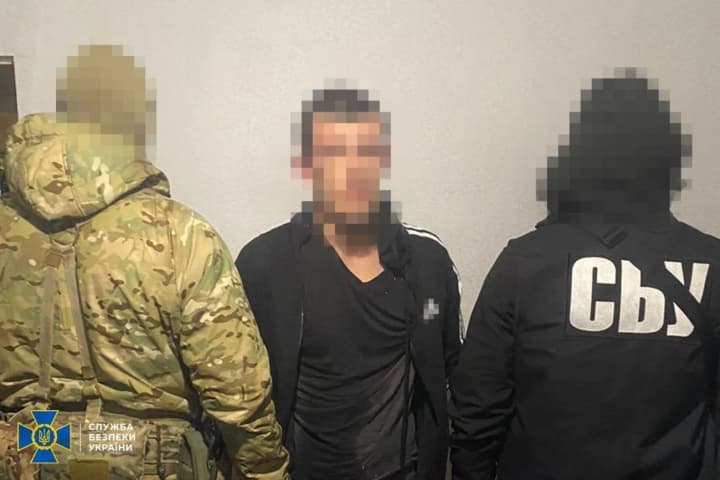 Намагалися знищити синагогу та авто ЗСУ: у трьох областях затримали п’ятьох паліїв