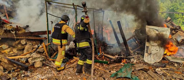 In Sumy region, rescuers extinguished a fire caused by an enemy strike