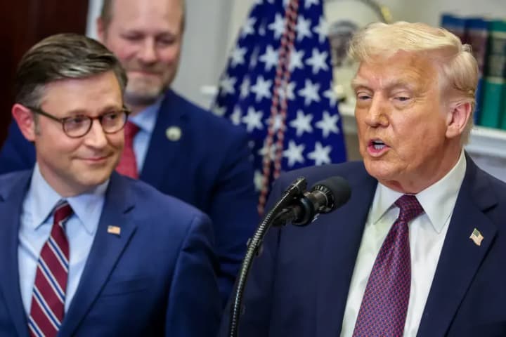 Майк Джонсон: прийняття Трампом літака від Катару у якості подарунку не порушує етику