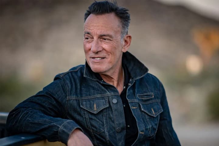 Bruce Springsteen called the Trump administration "corrupt, incompetent and treasonous"