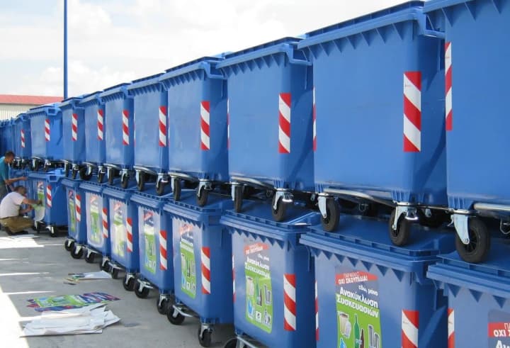 Global waste recycling rate falls for eighth year in a row - study