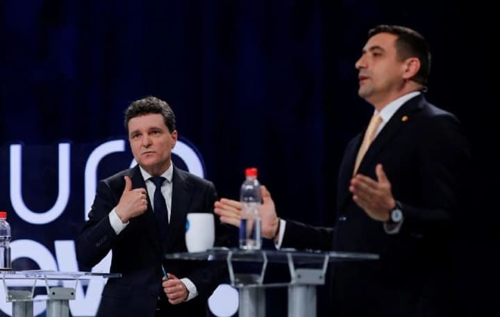 Екзитполи в Румунії: мер Бухареста Дан перемагає антиукраїнського Сіміона