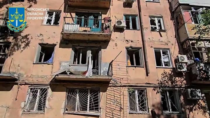 У Херсоні вже 10 постраждалих від ранкових атак рф