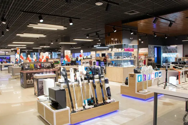 Чи важлива для українців оригінальність техніки та легальність постачання в Україні - відеоопитування