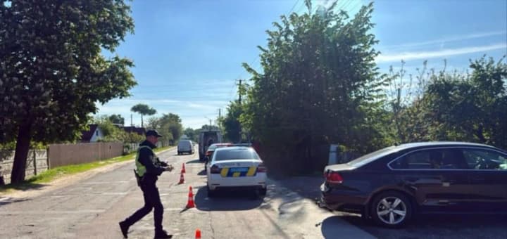 In the Kyiv region, a KIA driver hit a 10-year-old girl on the side of the road: the child died, the driver was taken into custody