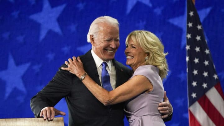 Жестоком обращении с пожилыми людьми? В Минюсте США намекнули, что Джилл Байден могут выдвинуть обвинение