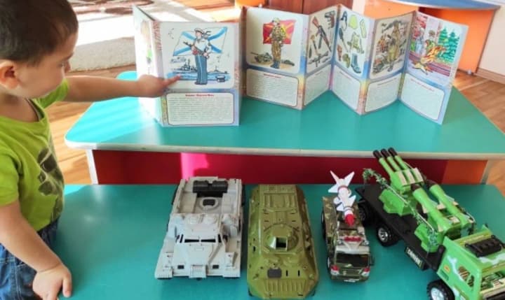 фсб у дитсадку: на ТОТ Луганщини росіяни навчають дітей доносам і шпигунству - Центр спротиву