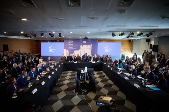 Зеленський анонсував саміт Україна - Південно-Східна Європа: прем'єр Греції вже пообіцяв бути