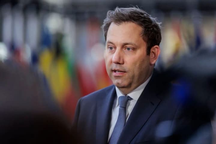 У межах формату G7 погодили продовжувати підтримку України - німецький міністр